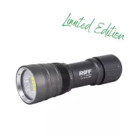 RiFF Spot- und Video-Tauchlampe TL4000 MK2 (2600 Lumen (Video) / 1200 Lumen (Spot)) - Sonderedition titangrau